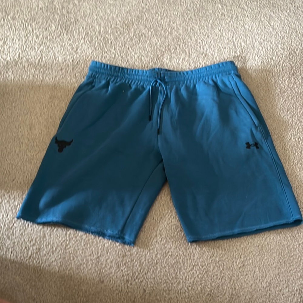 New w/o tags project rock shorts